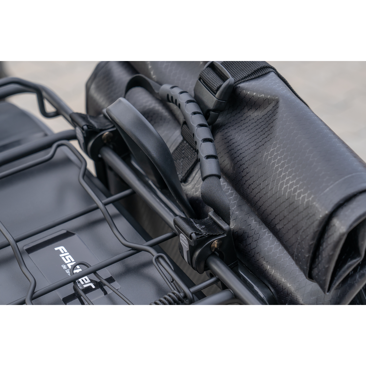 Gepäckträgertasche PLUS Terra | | | Taschen Taschen | Aufbewahrung FISCHER Transport Körbe | E-Bikes | | Zubehör